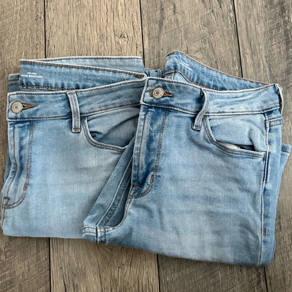 2 pair Old Navy Women's Mid Rise Wow Boot Cut Jeans 6S